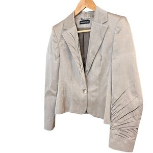 Burnd Berger- size 36 (6) EUC silver Blazer with Embroidered Accents